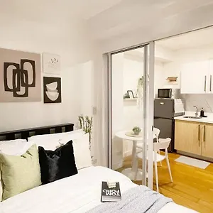 The Serene Escape Rockwell Makati City View 1br Apartment Manila